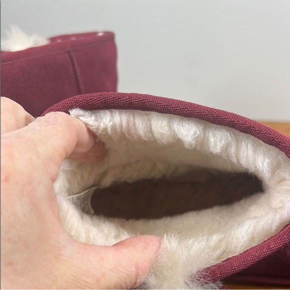 Koolaburra by UGG burgundy suede boots - Picture 3 of 6